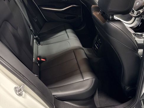 Used 2025 BMW 330i xDrive 330i xDrive w/ Premium Package image 23