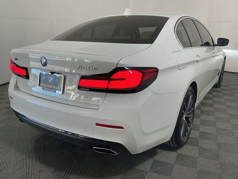 Certified 2023 BMW 530e xDrive w/ Premium Package image 5