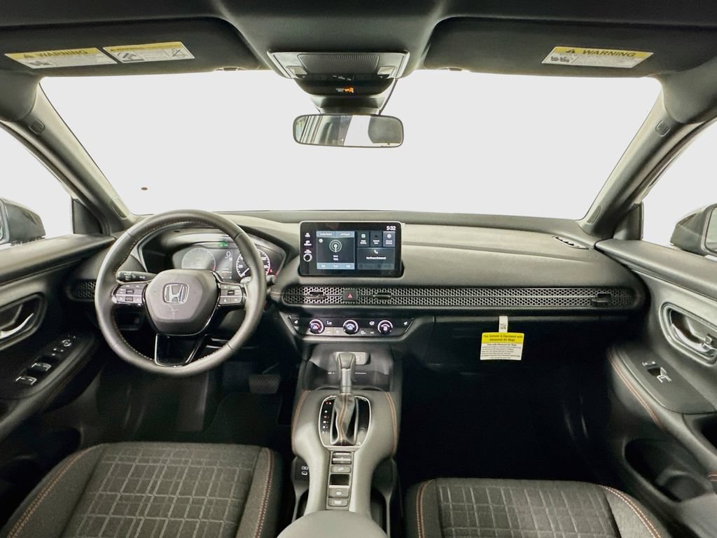 Used 2027 Honda HR-V Sport image 3