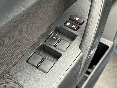 Certified 2019 Toyota Corolla LE w/ Carpet Mat Package (TMS) FWD image 18