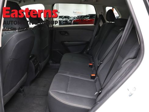 Used 2023 Nissan Rogue S AWD/4WD image 22