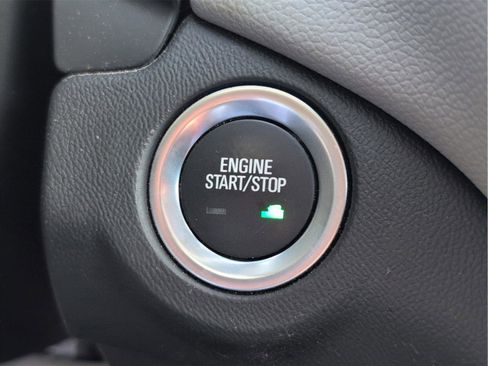 Used 2022 Chevrolet Equinox LT image 27