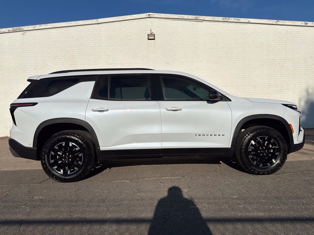 Used 2026 Chevrolet Traverse Z71 w/ Enhanced Driving Package AWD/4WD image 1