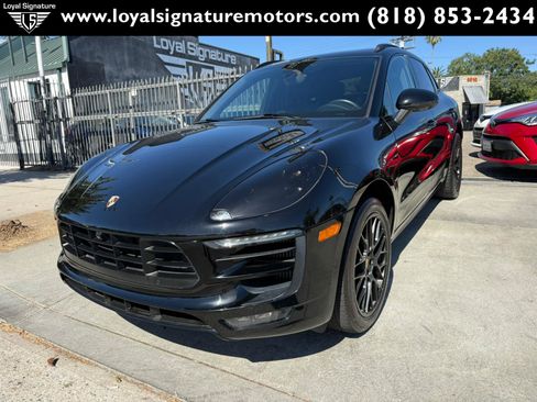 Used 2017 Porsche Macan GTS AWD/4WD image 3