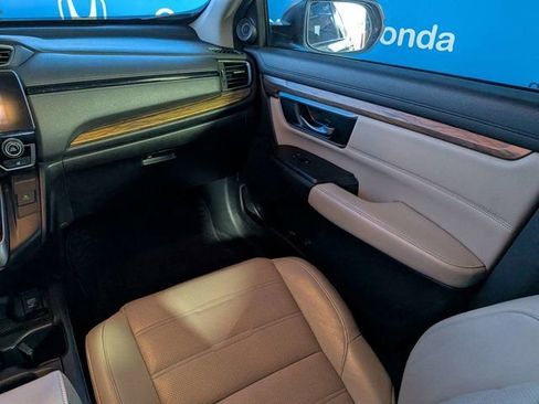 Used 2018 Honda CR-V Touring image 17