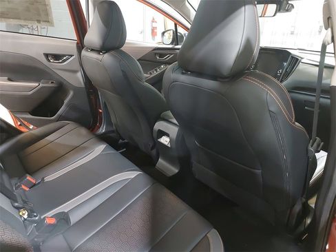 Certified 2025 Subaru Crosstrek 2.5i Limited w/ Crosstrek Mirror Package image 11