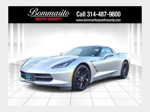 Used 2017 Chevrolet Corvette Stingray Coupe RWD image 1