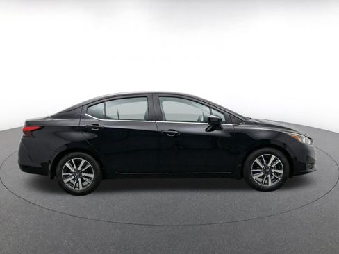 Used 2025 Nissan Versa SV FWD image 10