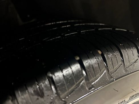 Used 2024 Toyota Camry XLE w/ Navigation Package image 10