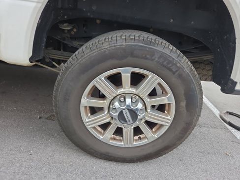 Used 2019 Ford F350 Limited AWD/4WD image 7