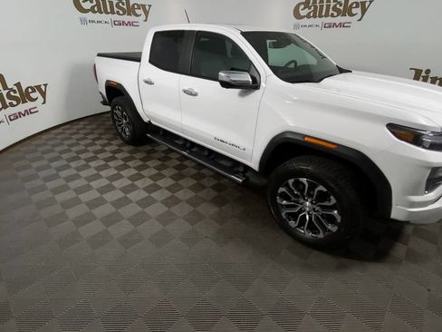 Used 2023 GMC Canyon Denali AWD/4WD image 2