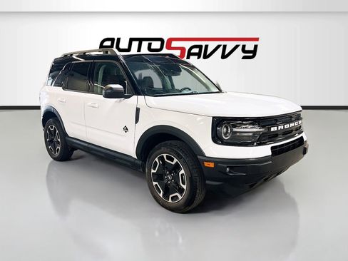 Used 2024 Ford Bronco Sport Outer Banks w/ Tech Package AWD/4WD image 1