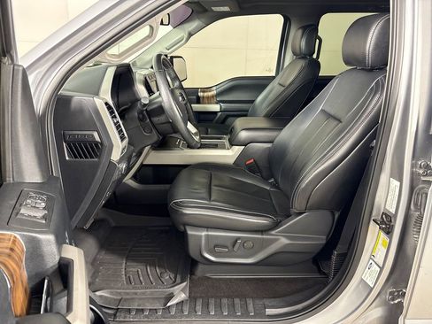 Certified 2020 Ford F150 Lariat w/ Equipment Group 502A Luxury image 29