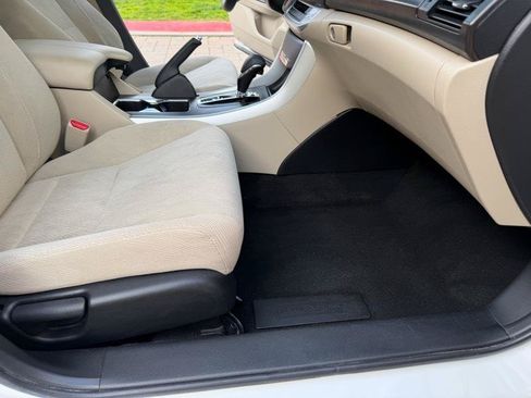 Used 2015 Honda Accord EX image 53