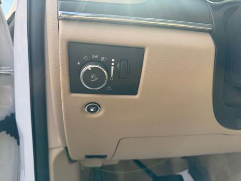 Used 2018 Jeep Grand Cherokee Overland image 60