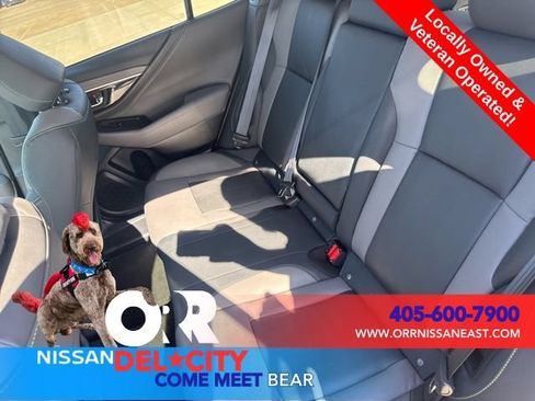 Used 2025 Subaru Outback Onyx Edition AWD/4WD image 11