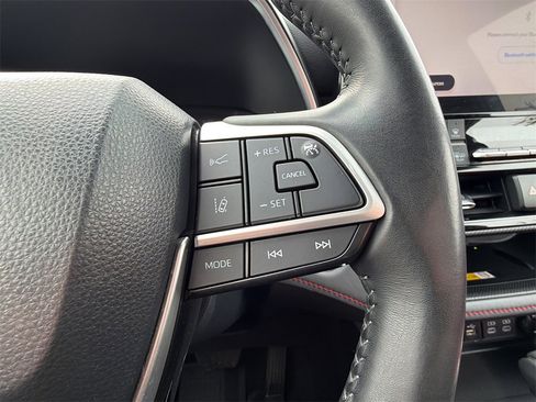 Used 2023 Toyota Highlander XSE image 54