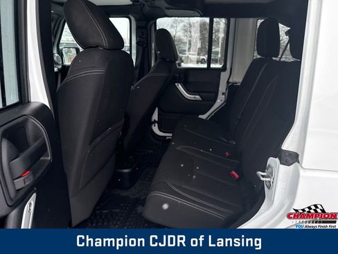 Used 2016 Jeep Wrangler Unlimited Sahara w/ Max Tow Package image 28