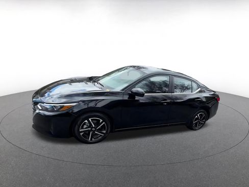 Used 2025 Nissan Sentra SV FWD image 8