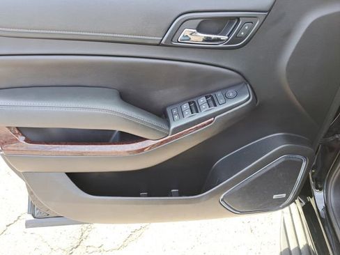 Used 2018 GMC Yukon XL SLE w/ Convenience Package image 14