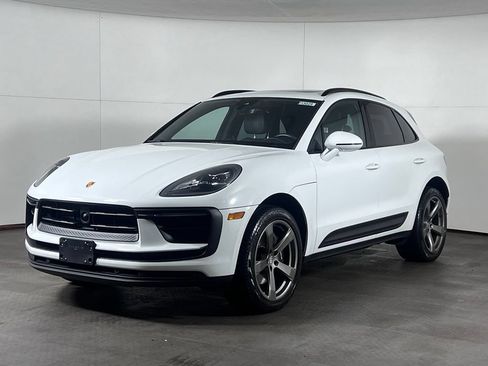 Certified 2023 Porsche Macan Turbo AWD/4WD image 1