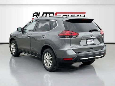 Used 2020 Nissan Rogue S w/ Special Edition Package image 5