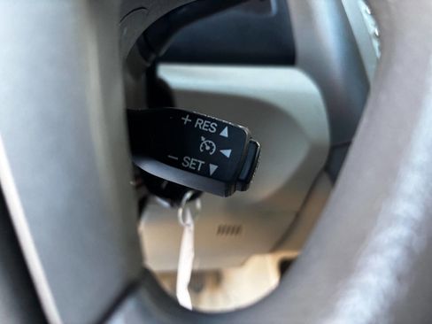 Used 2009 Toyota Camry LE image 28