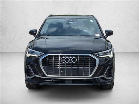 Used 2024 Audi Q3 2.0T Premium AWD/4WD image 2