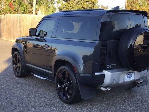 Used 2023 Land Rover Defender 90 SE image 7