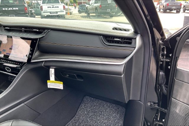 New 2026 Jeep Grand Cherokee Limited AWD/4WD image 29