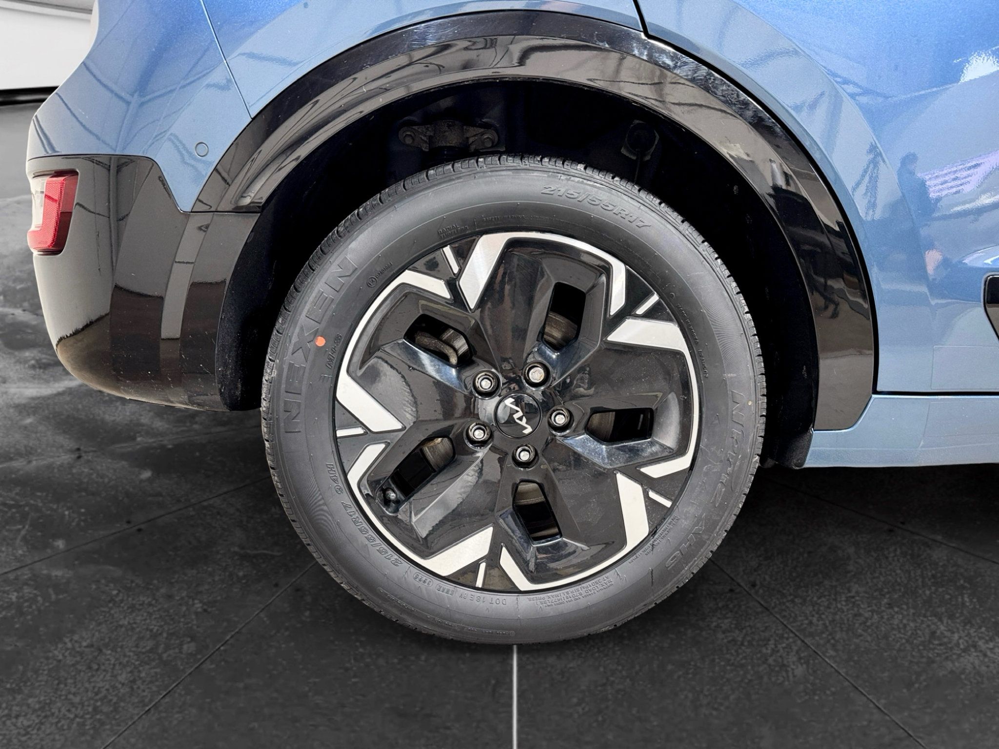 Used 2023 Kia Niro Wave FWD image 35