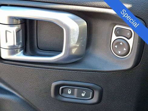 Used 2023 Jeep Wrangler Sport S image 23