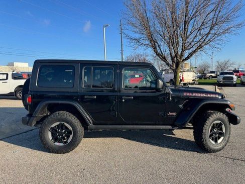 Used 2018 Jeep Wrangler Unlimited Rubicon w/ Dual Top Group AWD/4WD image 10