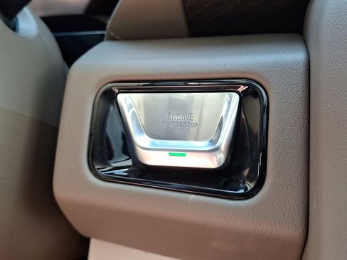 Used 2025 GMC Yukon XL Denali w/ Sun & Power Step Package AWD/4WD image 26