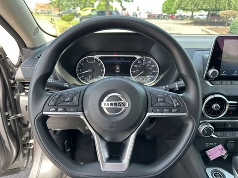 Used 2023 Nissan Sentra SV FWD image 23