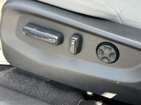 Used 2019 Honda CR-V EX image 13