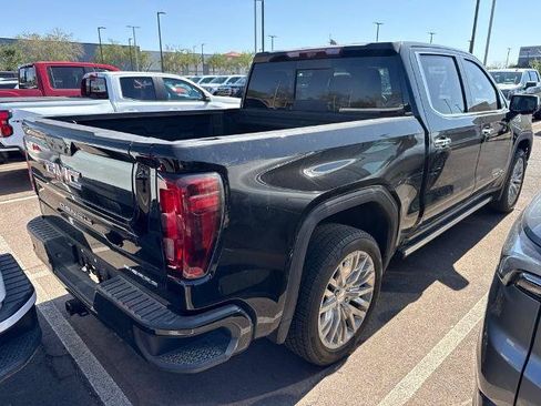 Used 2023 GMC Sierra 1500 Denali w/ Denali Reserve Package AWD/4WD image 3