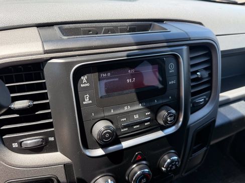 Used 2015 RAM 1500 ST w/ SXT Appearance Group RWD image 21