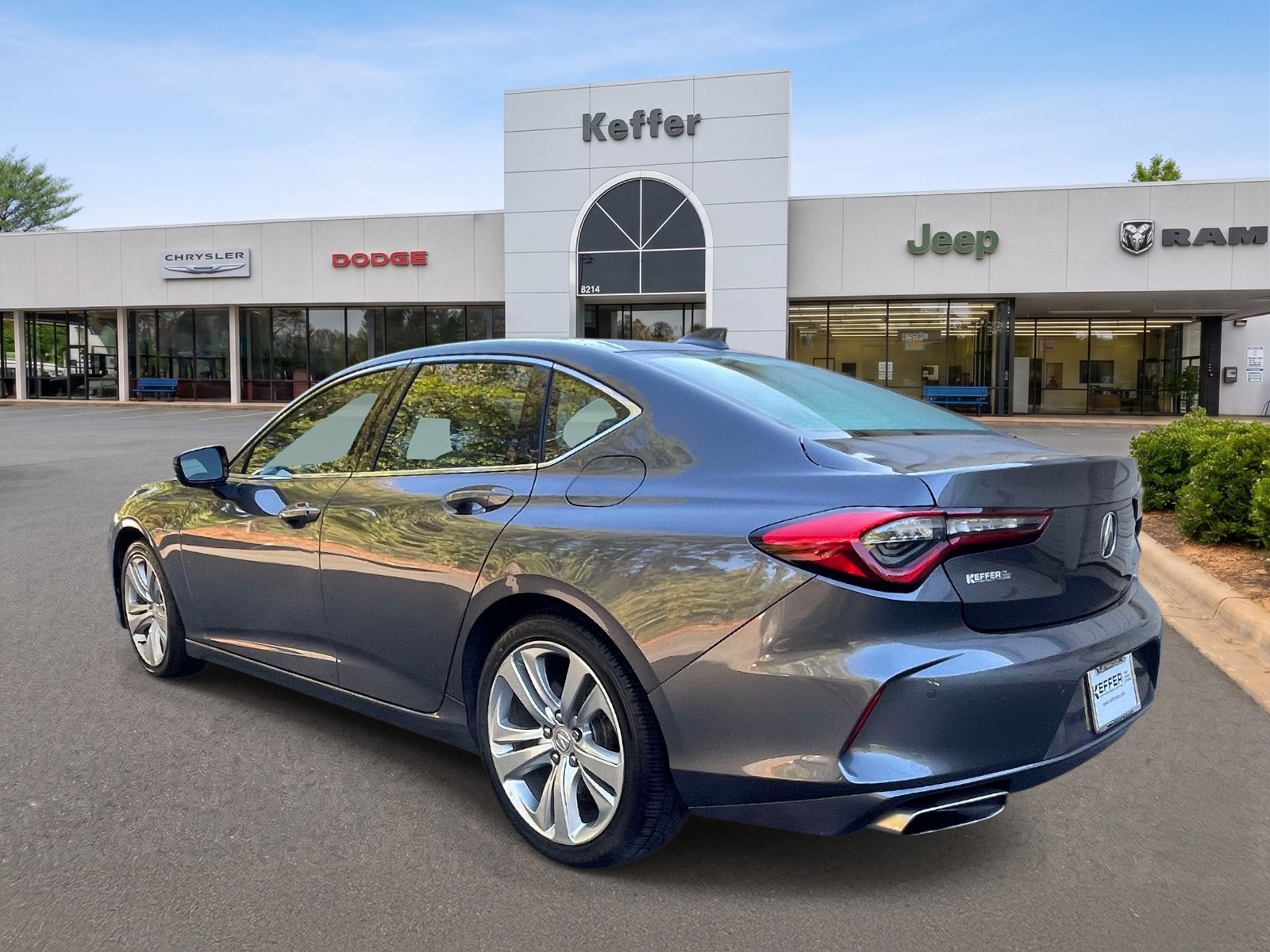 Used 2021 Acura TLX w/ Technology Package FWD image 4