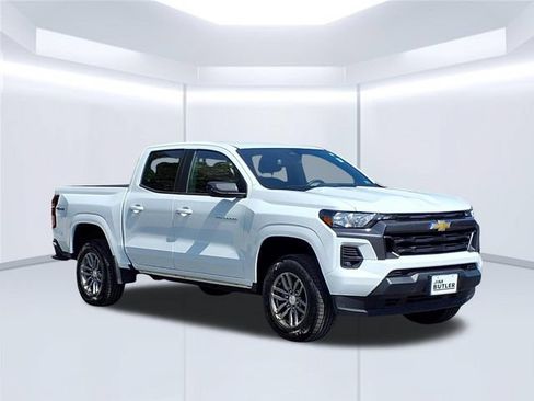 Used 2023 Chevrolet Colorado LT w/ LT Convenience Package AWD/4WD image 31