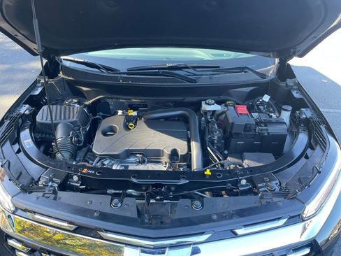 Used 2025 Chevrolet Equinox LT image 28