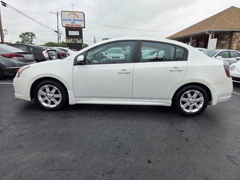 Used 2012 Nissan Sentra 2.0 SR FWD image 3