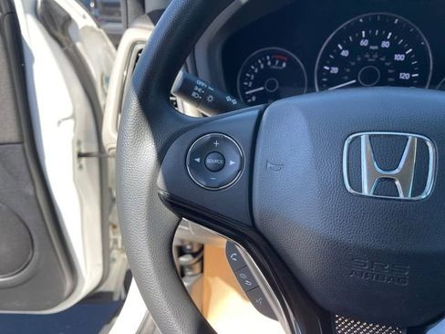 Certified 2020 Honda HR-V LX image 22