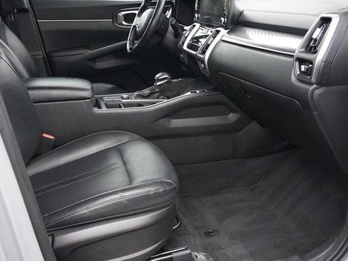 Used 2022 Kia Sorento S image 26