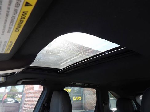 Used 2016 Porsche Cayenne image 9