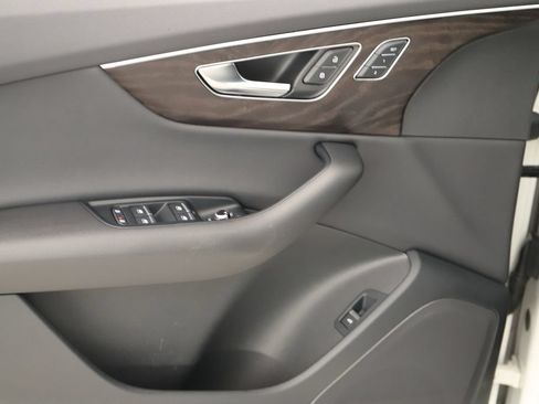 Certified 2022 Audi Q7 2.0T Premium Plus AWD/4WD image 21
