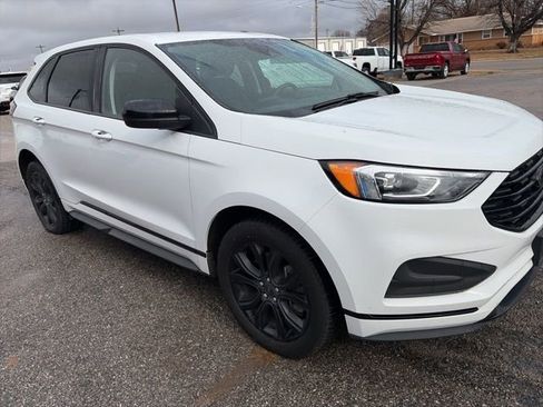 Used 2022 Ford Edge SE w/ Black Appearance Package AWD/4WD image 5
