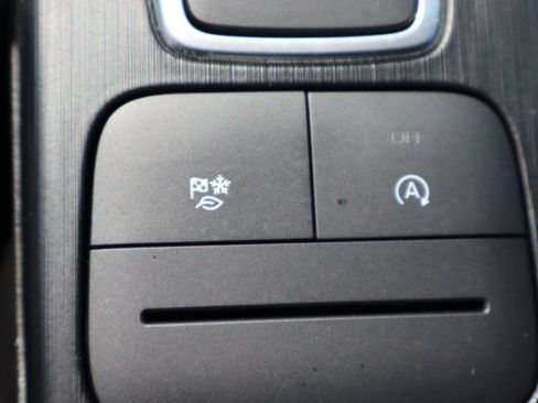 Used 2023 Ford Escape ST-Line image 24