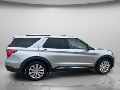 Used 2022 Ford Explorer Limited w/ Equipment Group 301A RWD image 8