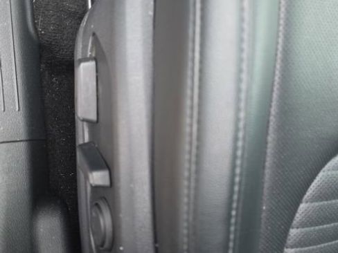 Used 2023 Kia Sportage SX image 14